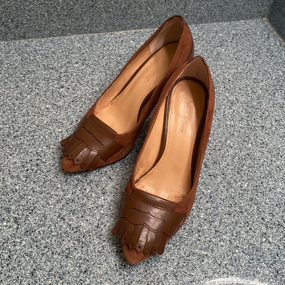 Like New Great Condition Circa Joan David Heels